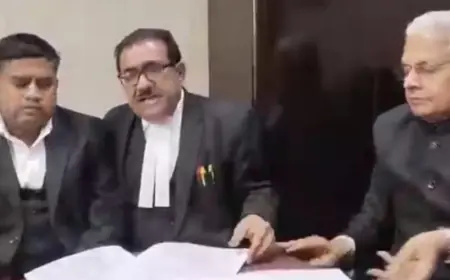 Ghaziabad News : बार एसोसिएशन चुनाव में मतदाता सूची में गड़बड़ी का आरोप,रजिस्ट्रार ने नोटिस किया जारी