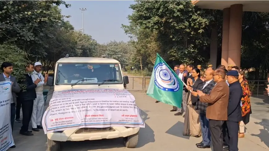 Noida News : राष्ट्रीय लोक अदालत की सफलता के लिए जिला जज ने प्रचार वाहनों को किया रवाना
