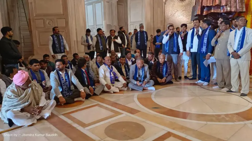 Noida News : डॉ. भीमवराव आंबेडकर के परिनिर्वाण दिवस पर बसपा के राष्ट्रीय उपाध्यक्ष और राष्ट्रीय संयोजक ने श्रद्वा सुमन किया अर्पित