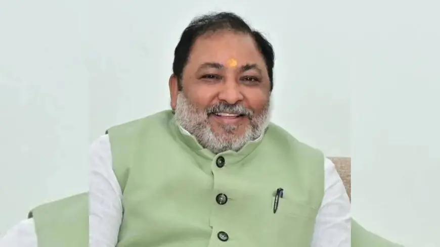 Noida News : नए साल पर नोएडा को मिलेगी बड़ी सुविधा, डबल डेकर बस से शुरू होगी सार्वजनिक बस सेवा: परिवहन मंत्री