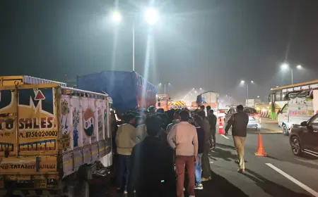 Noida News : दिल्ली- मेरठ हाईवे पर अनियंत्रित पिकअप ट्रक से टकराया, बचाव में लगे 6 लोगों को पीछे से आ रहे ट्रक ने कुचला, दो की मौत