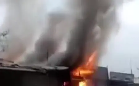 Greater Noida News : दुकानों में लगी आग