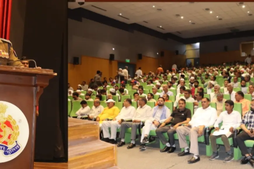 Noida News : आगामी त्योहारों के लिए पुलिस ने की चाक चौबंद सुरक्षा व्यवस्था, 1080 स्थानों पर जलेगी होली