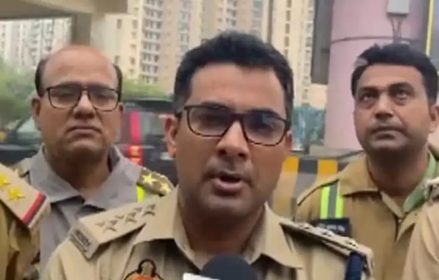 Noida News : विशाल मेगा मार्ट में लगी भयंकर आग