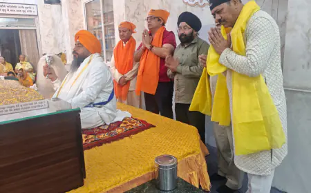 Noida News : गुरुद्वारा में बैसाखी महोत्सव धूमधाम से मनाया, शबद कीर्तन व लंगर का आयोजन