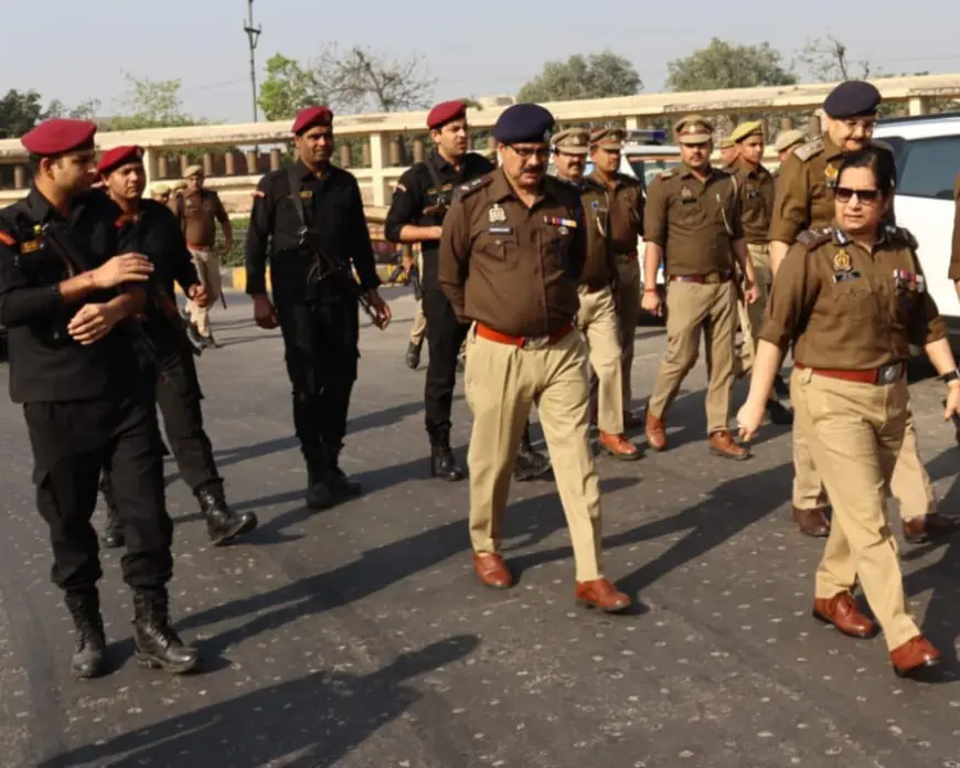 Noida News : श्रमिक आंदोलन के मद्देनजर पुलिस आयुक्त ने की बैठक, दिए आवश्यक निर्देश