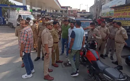 Ghaziabad News : हथियार बंद बदमाशों ने दिनदहाड़े कैश वैन लूटा