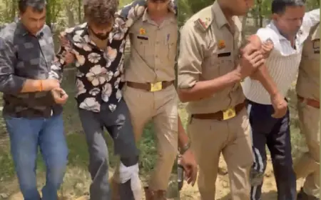 Greater Noida News : दीपक नागर हत्या कांड में वांछित दो बदमाश पुलिस मुठभेड़ में गिरफ्तार'पैर  मे लगी गोली