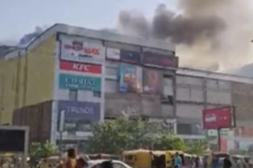 Ghaziabad News : पैसिफिक मॉल में लगी आग