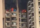 Noida News : एयर कंडीशनर में ब्लास्ट के चलते लगी आग, तीन फ्लैट जले