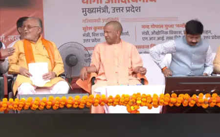 Noida News : गौतम बुद्ध नगर को मिली इलेक्ट्रिक और हाइड्रोजन बसों की सौगात, सीएम योगी ने दिखाई हरी झंडी