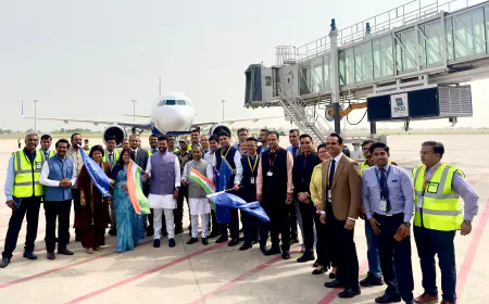 Noida News : यूपी के मुख्यमंत्री का ड्रीम प्रोजेक्ट हुआ सरकार: नोएडा इंटरनेशनल एयरपोर्ट से पहली कमर्शियल फ्लाइट ने भरी उड़ान