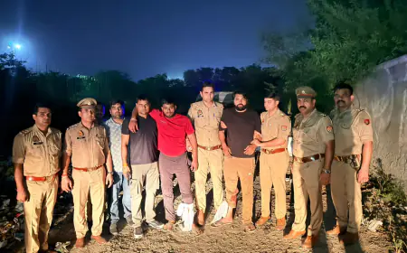 Greater Noida News : ट्रांसपोर्टर की हत्या में वांछित दो बदमाश पुलिस मुठभेड़ में गिरफ्तार, दोनों के पैर में लगी गोली