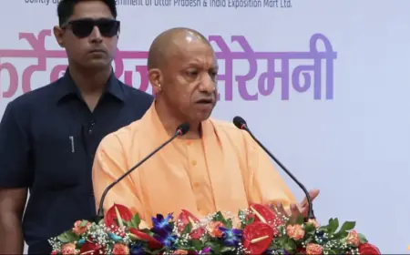 Noida News : पुरानी सरकारों के पाप के गड्ढे को भरने मे समय लगा: योगी आदित्यनाथ
