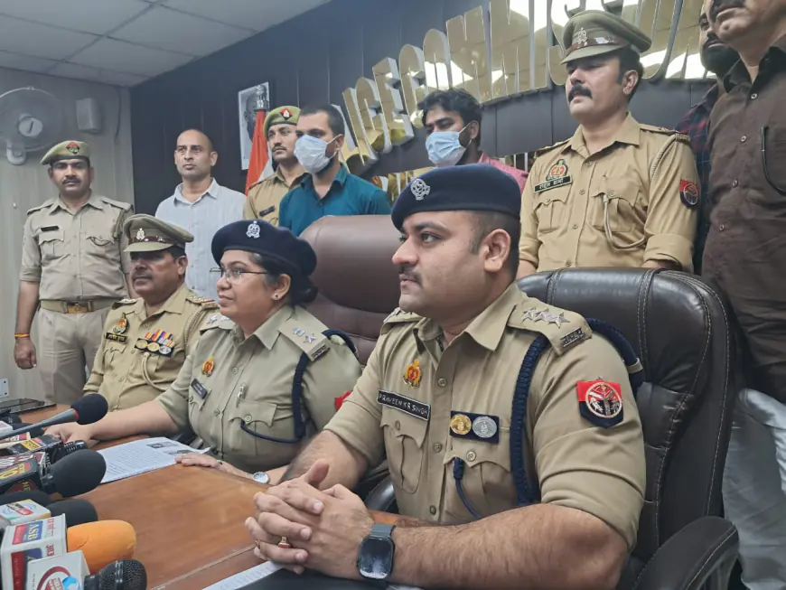 Noida News : साड़ियों के गठ्ठर में छुपाकर कुरियर से गांजा मंगाकर एनसीआर मे बेचने वाले दो गिरफ्तार , 37 किलो 700 ग्राम गांजा बरामद