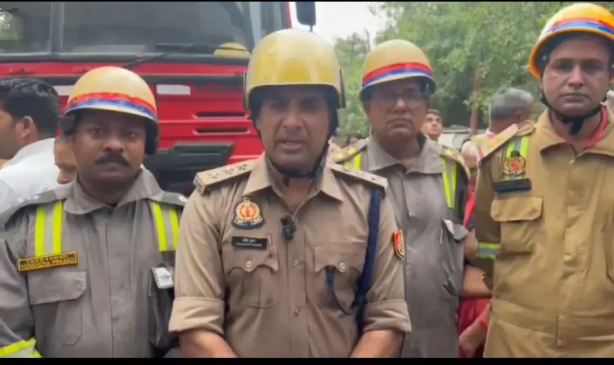 Noida News : रेफ्रिजरेटर का कंप्रेशर फटने से रेस्टोरेंट में लगी आग,  डेढ दर्जन लोगों को रेस्क्यू करके बचाई जान