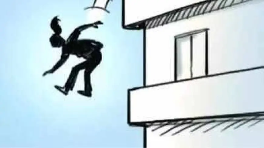 Greater Noida News : गर्ल्स हॉस्टल के छठवीं मंजिल से सिक्योरिटी गार्ड महिला ने लगाई छलांग ,मौत