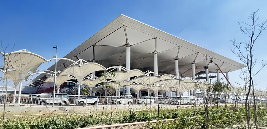 Noida News : विधानसभा अध्यक्ष और मुख्य सचिव के साथ पहली फ्लाइट के साक्षी बनेंगे 75 कारोबारी