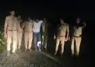 Greater Noida News : पुलिस मुठभेड़ में गोकशी करने वाला शातिर बदमाश गिरफ्तार, पैर में लगी गोली