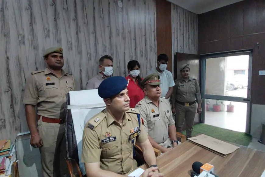 Noida News : फर्जी कॉल सेंटर का पर्दाफाश: सरगना सहित तीन गिरफ्तार