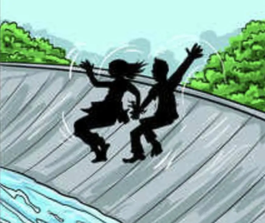Noida News : आपसी विवाद के बाद युवक -युवती गहरे नाले में कूदे, लोगों ने बचाई जान
