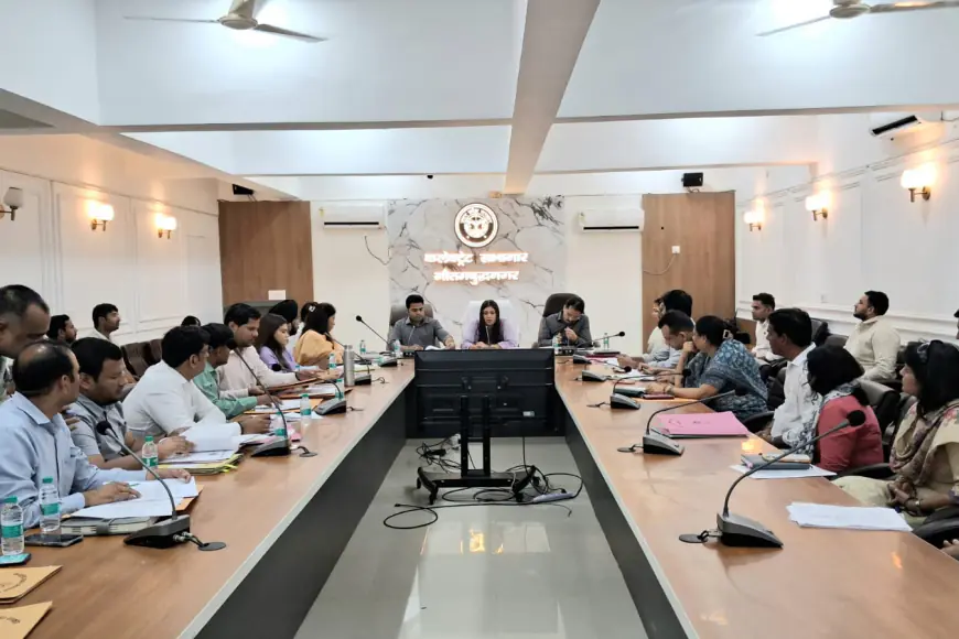 Noida News : तय मानक से ज्यादा फीस बढ़ाने वाले स्कूलों  7 स्कूलों पर एक-एक लाख रुपए का जुर्माना