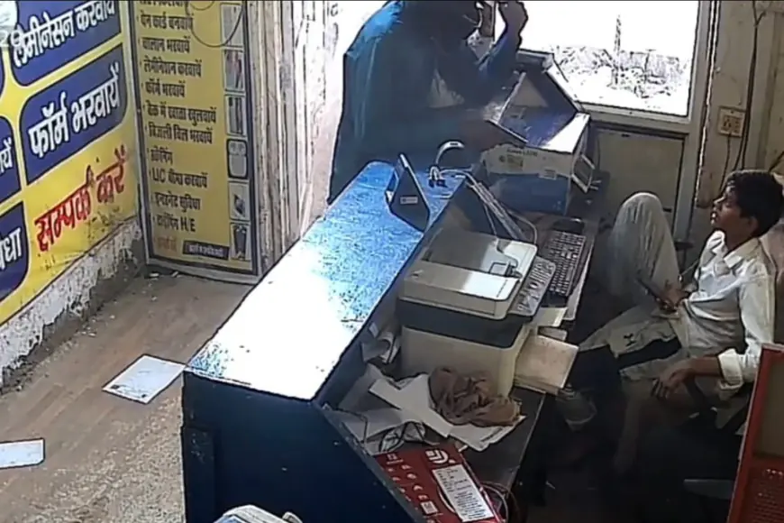 Greater Noida News : हथियारबंद बदमाशों ने साइबर कैफे संचालक से लूटे 80 हजार,सोशल मीडिया पर वीडियो वायरल