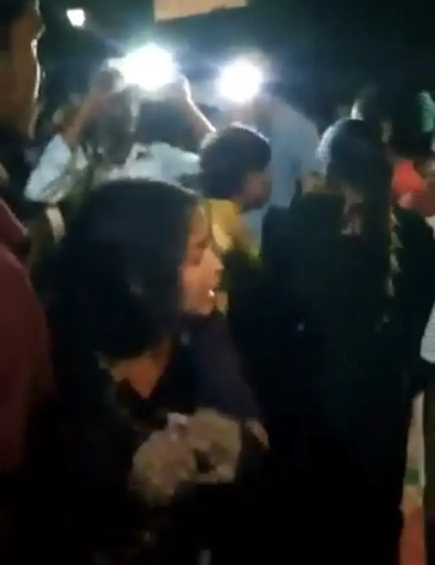 Noida News : बैंक मैनेजर के घर पर घरेलू सहायिका का शव पंखे के फंदे से लटका मिला, परिजनों ने लगाया हत्या का आरोप