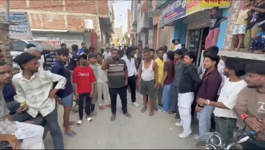 Noida News : विद्युत निगम के विरोध में छीजारसी में प्रदर्शन, यातायात हुआ बाधित