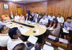 Noida News :  यूपी इंटरनेशनल ट्रेड शो-2026 की तैयारियों को लेकर मुख्यमंत्री योगी ने की समीक्षा बैठक