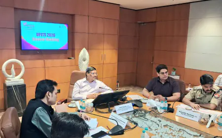 Noida News : अपर मुख्य सचिव ने यूपी ट्रेड शो की तैयारियों को परखा