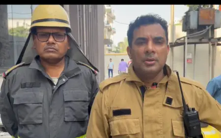 Noida News : एक्सपोर्ट गारमेंट की कंपनी में लगी भयंकर आग