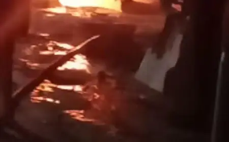 Greater Noida News : खुदाई करते समय आईजीएल की गैस पाइपलाइन हुई लीक, आग लगी