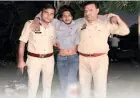 Ghaziabad News : पुलिस मुठभेड़ में शातिर लुटेरा गिरफ्तार