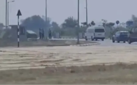 Noida News : स्विस राष्ट्रपति नोएडा इंटरनेशनल एयरपोर्ट पहुंचे, 2 घंटे तक रुके, अधिकारियों से की बात