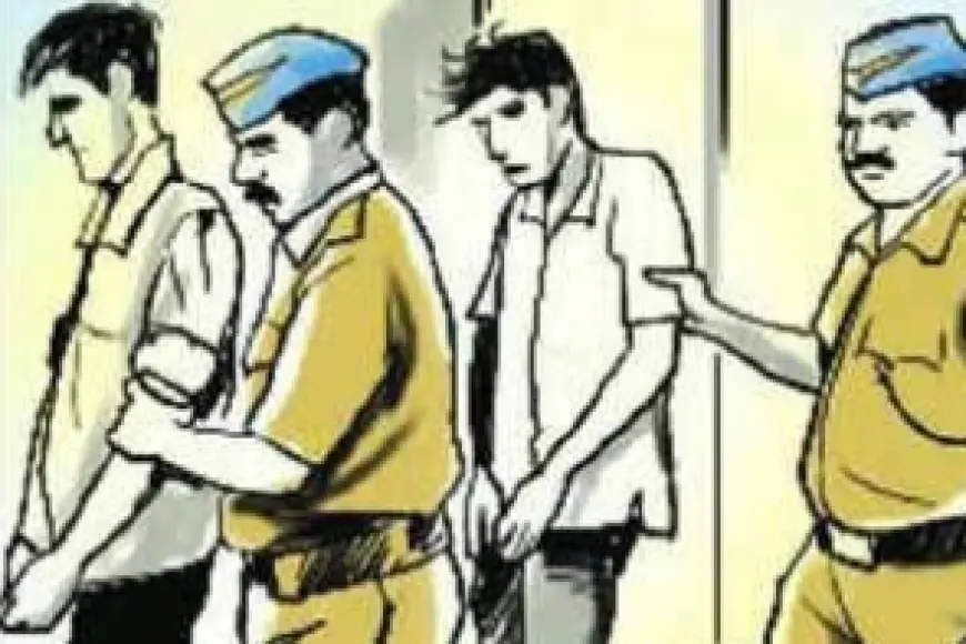 Noida News : घर में चोरी कर रहे बदमाशों ने महिला के बेटे पर किया घातक हमला, नाले में कूदे, गिरफ्तार