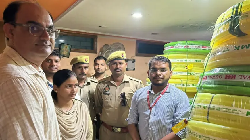 Ghaziabad News :  बिना लाइसेंस का आईएसआई मार्क का हो रहा था इस्तेमाल,1922 मीटर गार्डन पाइप और पैकेजिंग टेप जप्त